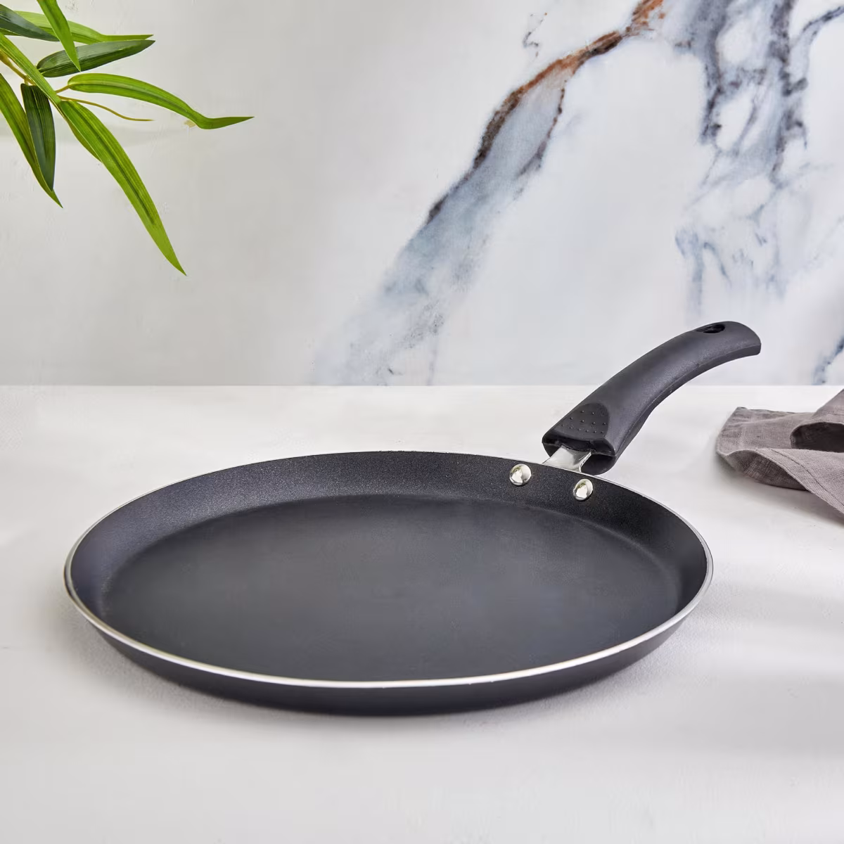 Fiona Sebron Aluminium Dosa Tawa - 45cm in Black
