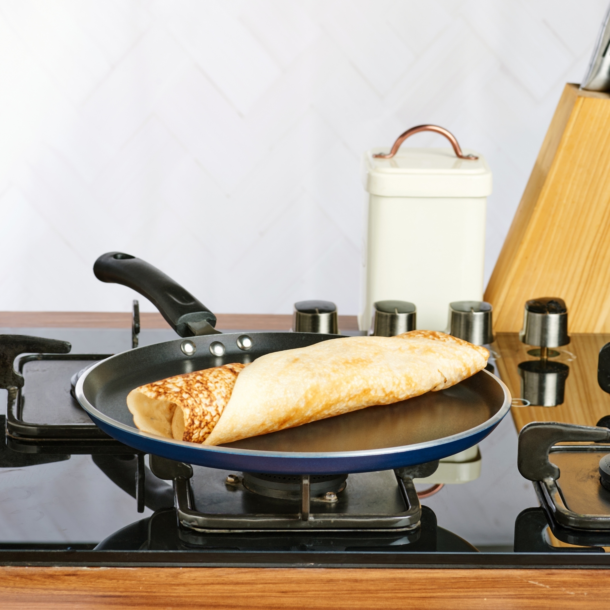 VINOD Zest Aluminium Non-Stick 3mm Thickness Dosa Tawa - 28cm in Blue