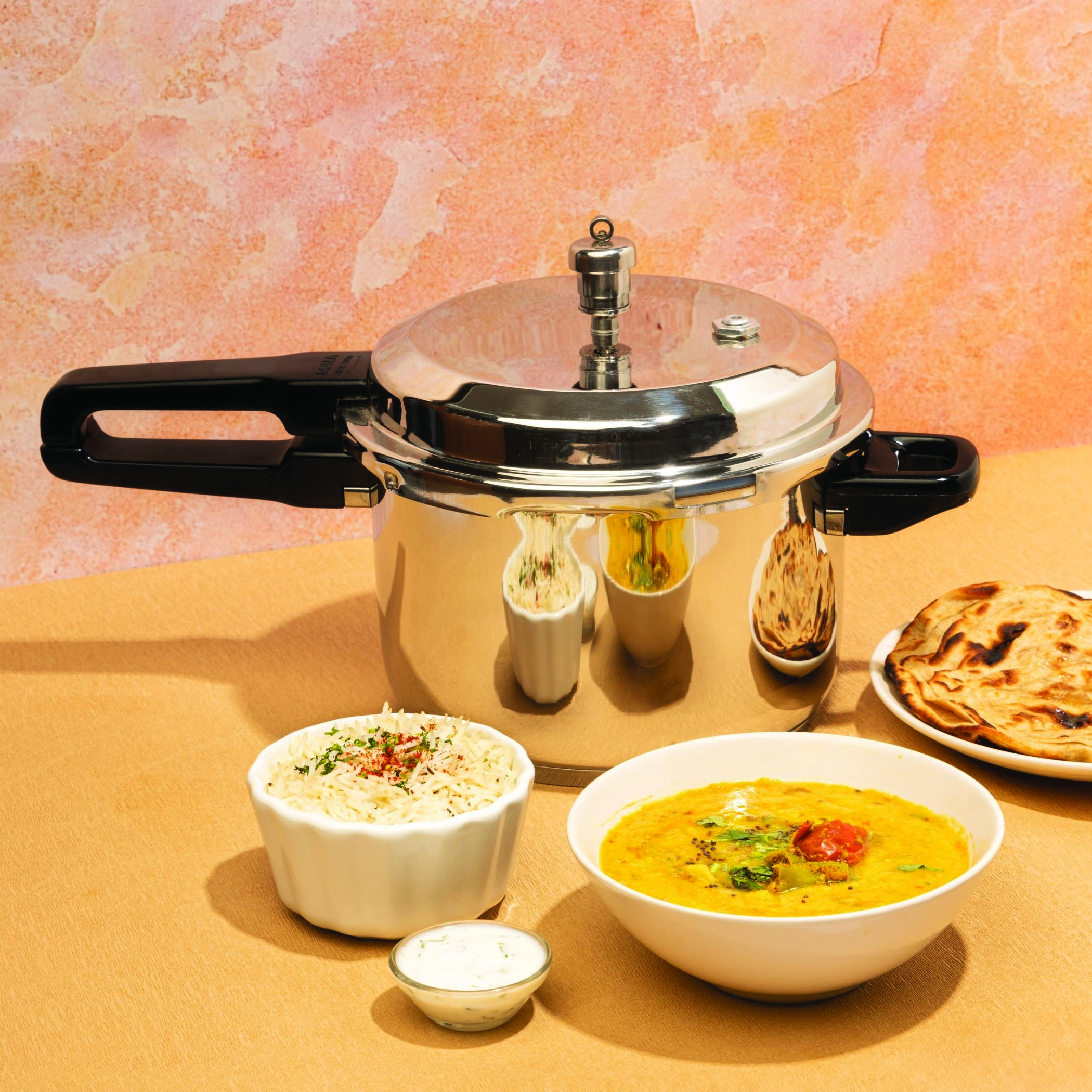VINOD 18/8 Stainless Steel Pressure Cooker - 5L in Silver