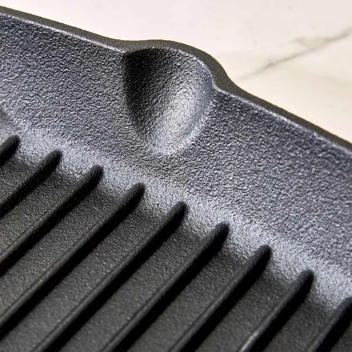 Terra Tales Sally Cast Iron Grill Pan in Black