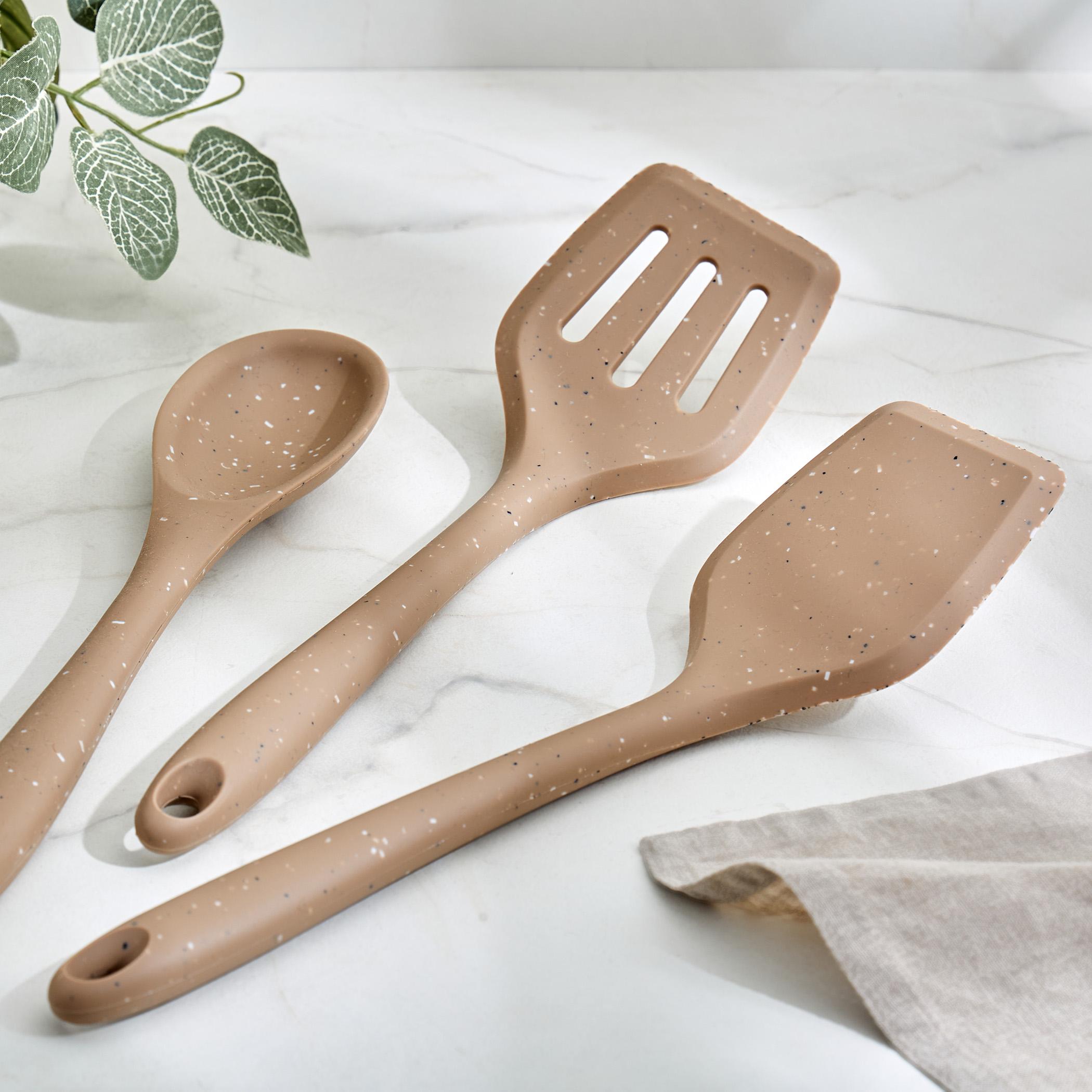 Marshmallow Aruba Silicone Slotted Turner in Beige