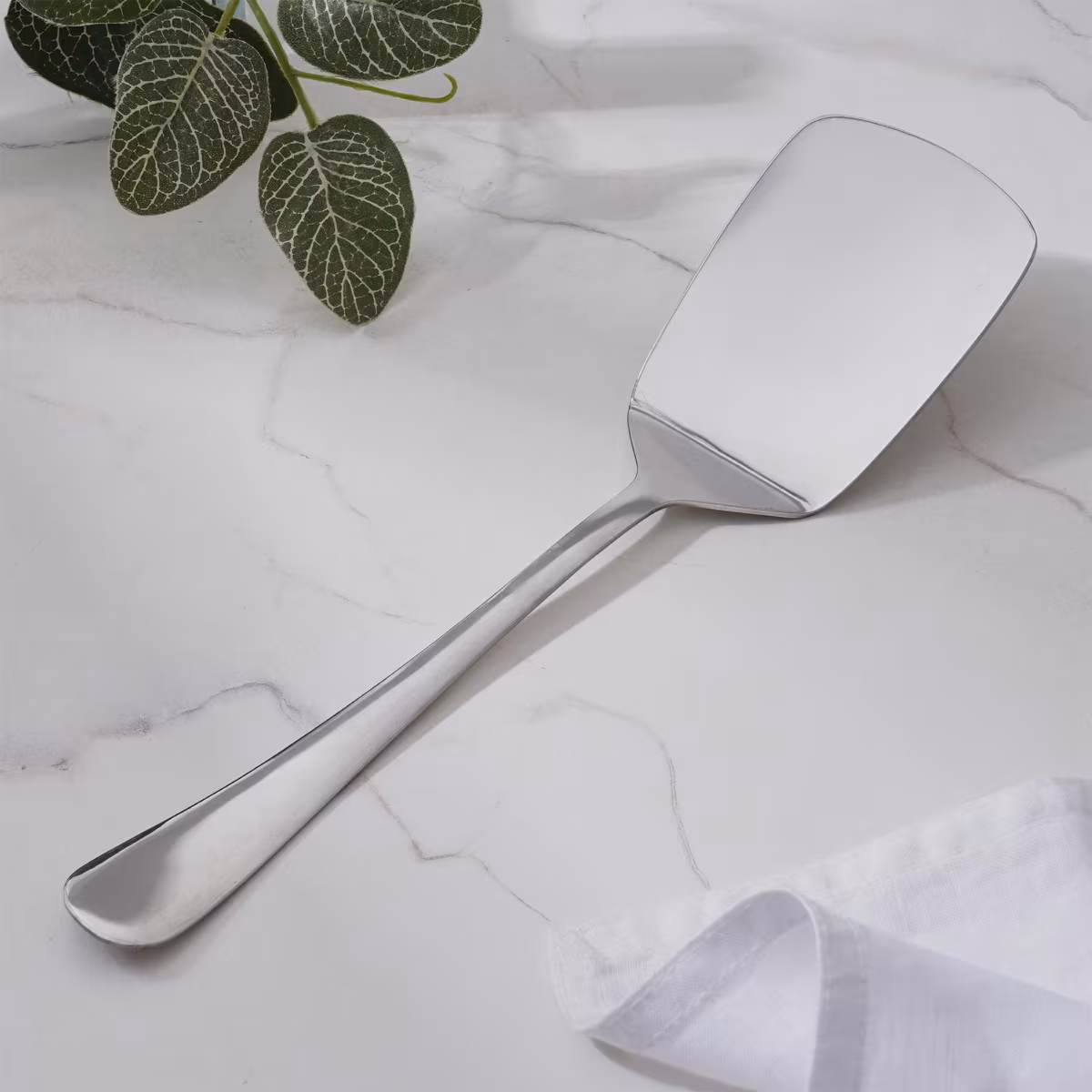 Glister Rosemary Stainless Steel Turner in Silver